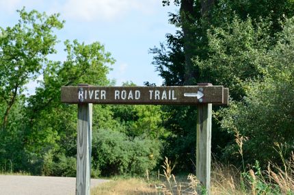 River Road Trail sign